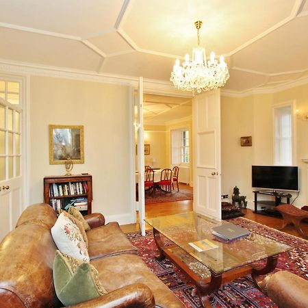 Ramsay Garden - Spacious 3-Bedroom Apartment Next To Edinburgh Castle Luaran gambar