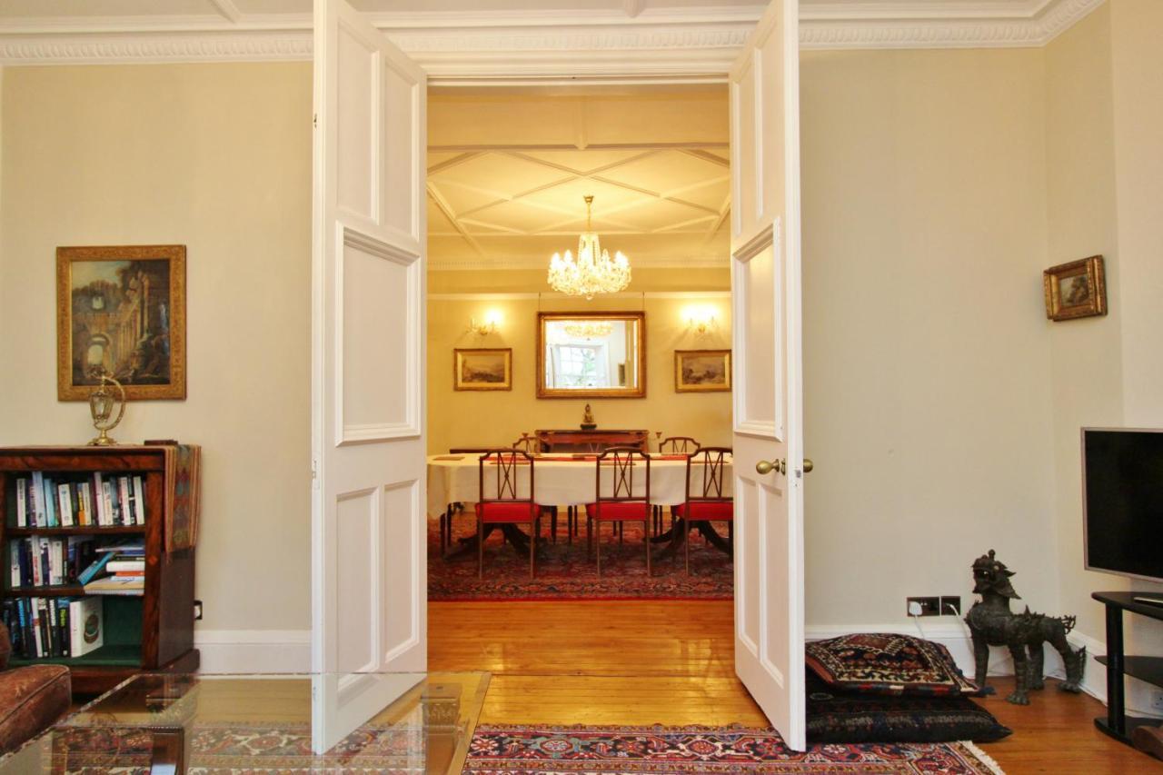 Ramsay Garden - Spacious 3-Bedroom Apartment Next To Edinburgh Castle Luaran gambar