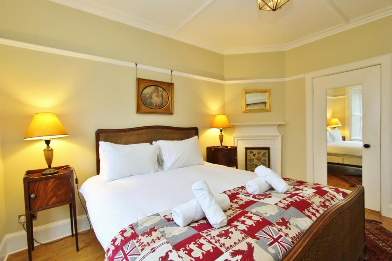 Ramsay Garden - Spacious 3-Bedroom Apartment Next To Edinburgh Castle Luaran gambar