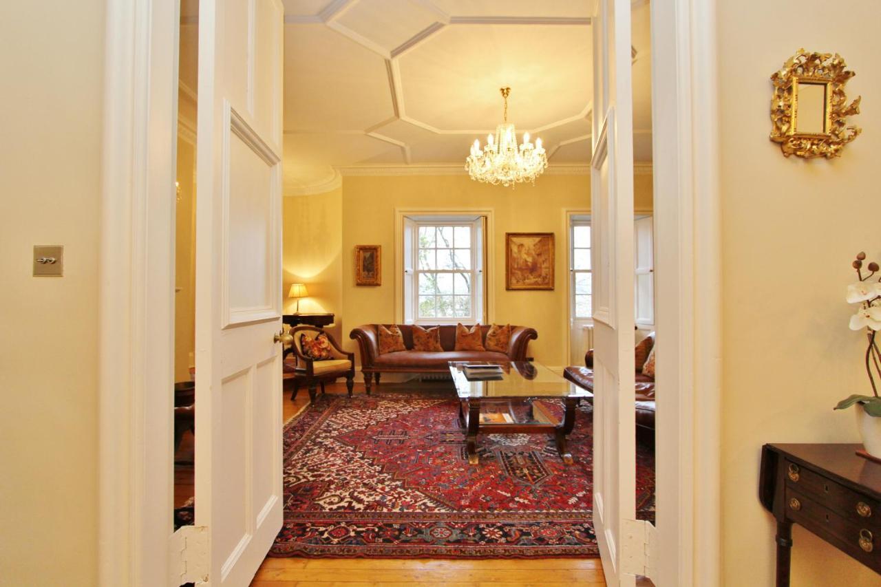 Ramsay Garden - Spacious 3-Bedroom Apartment Next To Edinburgh Castle Luaran gambar
