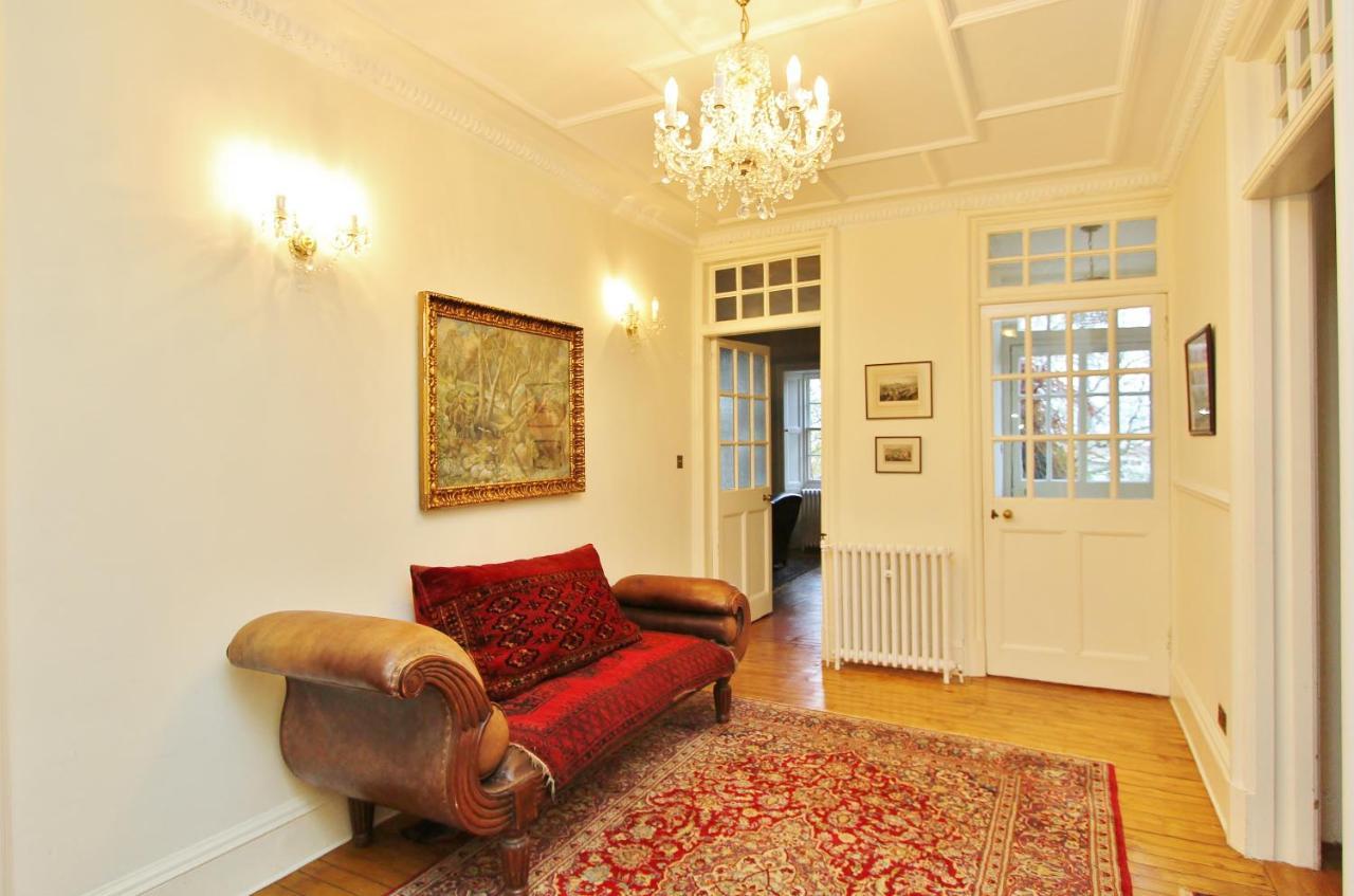 Ramsay Garden - Spacious 3-Bedroom Apartment Next To Edinburgh Castle Luaran gambar