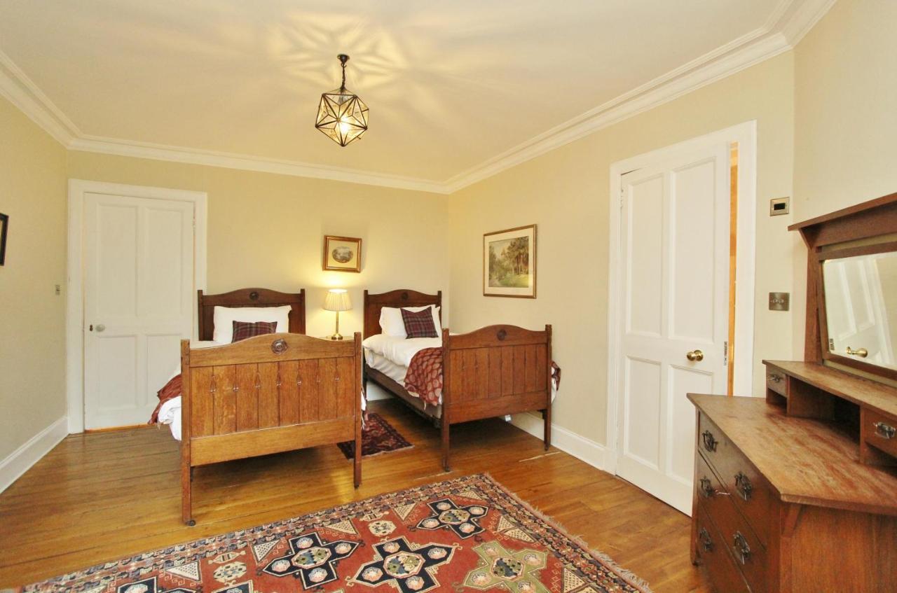 Ramsay Garden - Spacious 3-Bedroom Apartment Next To Edinburgh Castle Luaran gambar