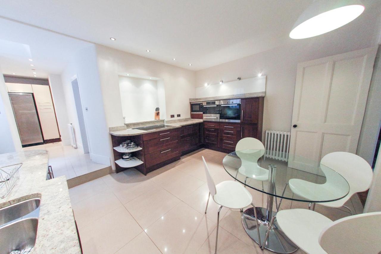 Ramsay Garden - Spacious 3-Bedroom Apartment Next To Edinburgh Castle Luaran gambar